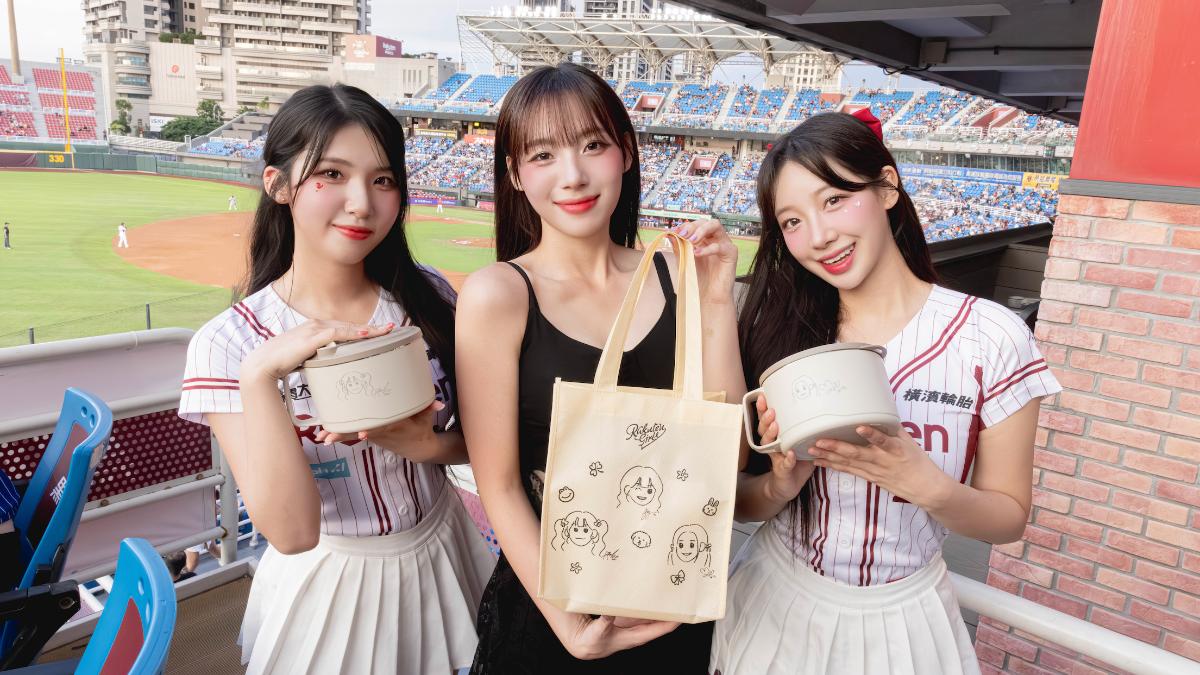 三本柱廉世彬（左起）、河智媛、禹洙漢公布秘密計劃。（圖／樂天桃猿提供）