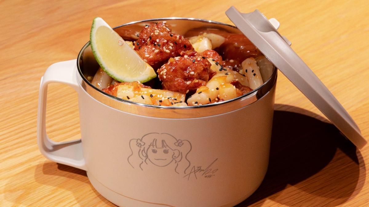 三本柱即將賣韓食。（圖／樂天桃猿提供）