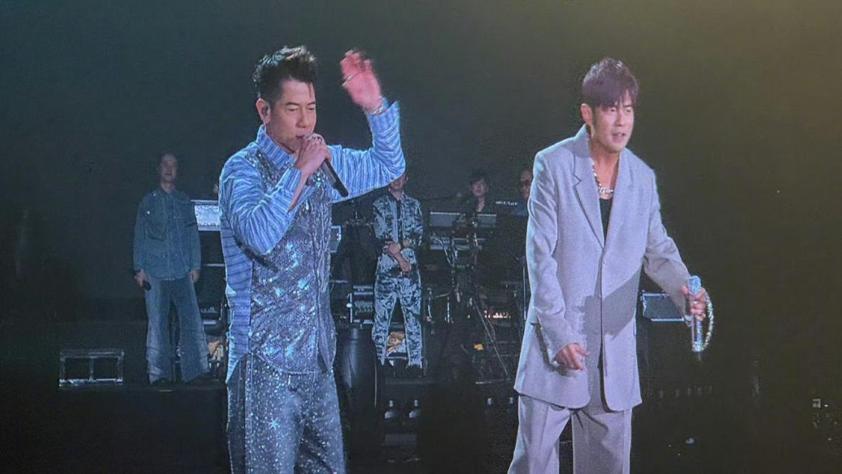 周杰倫太狂！香港開唱「重量級天王登台」　睽違18年合體全場暴動