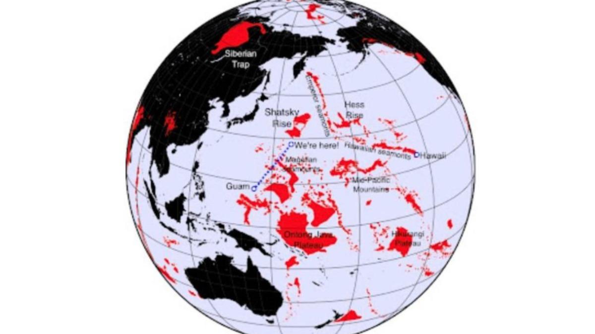 郭鎧紋強調，3座海底火山很難釀大災難、大地震。（圖／郭鎧紋提供）