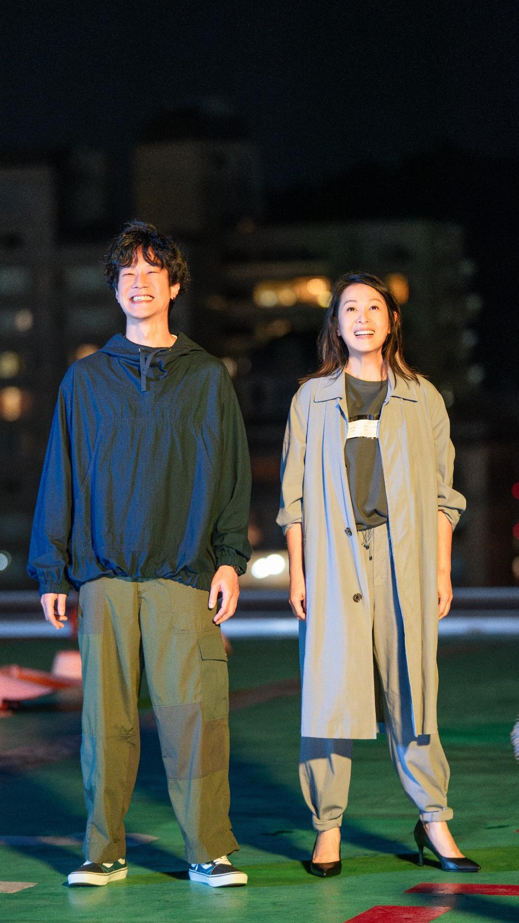 薛仕凌與劉若英在片中大談姐弟戀，還有了意外的生命。（圖／壹壹喜喜提供）