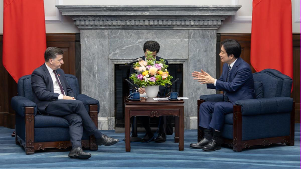 Taiwan seeks U.K. support for CPTPP bid (Courtesy of the Office of the President) Taiwan seeks UK support for CPTPP bid in high-level talks