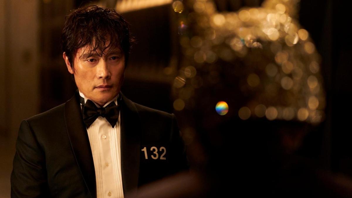 李炳憲在《魷魚遊戲》系列也是悲劇角色。(圖/Netflix提供)
