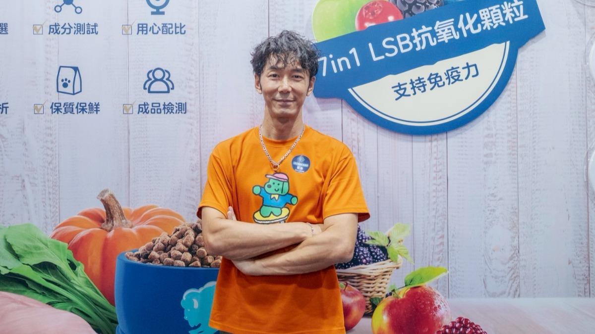 李李仁為寵物品牌站台。（圖／藍摯提供）