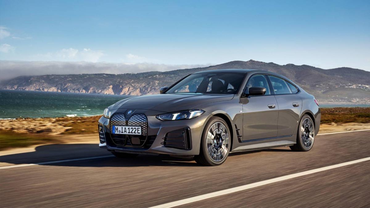 BMW近日在美國召回四款純電車型，共達7萬餘台其中最多的為i4。（圖／BMW提供）
