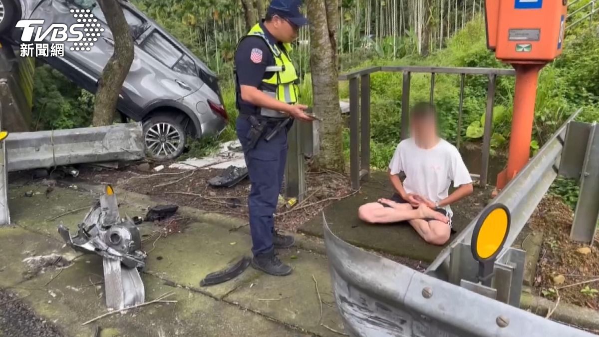 南投國道6號驚見「武俠高手」！24歲男翻車後　盤腿打坐療傷