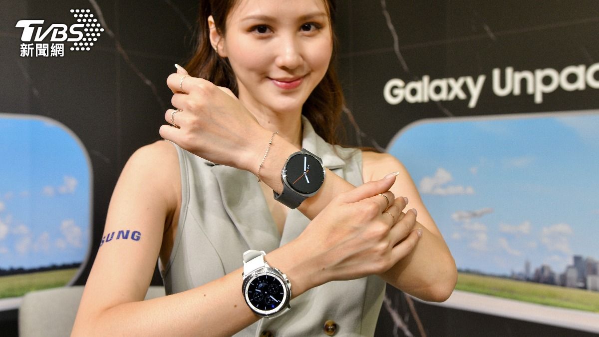 Samsung Galaxy Watch8兩款新錶。（圖／胡瑞麒攝）