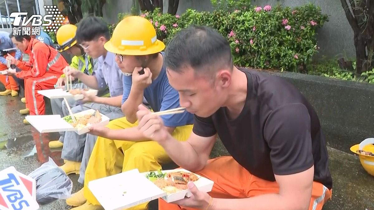 5天沒回家！颱風癱瘓嘉南供電…台電員工腸胃炎「苦撐」