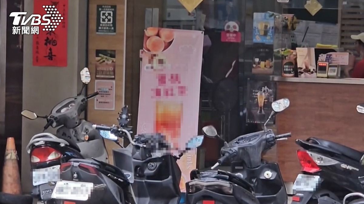 桃園手搖飲店被訂50杯飲料，送到場才知是空地（圖／TVBS）