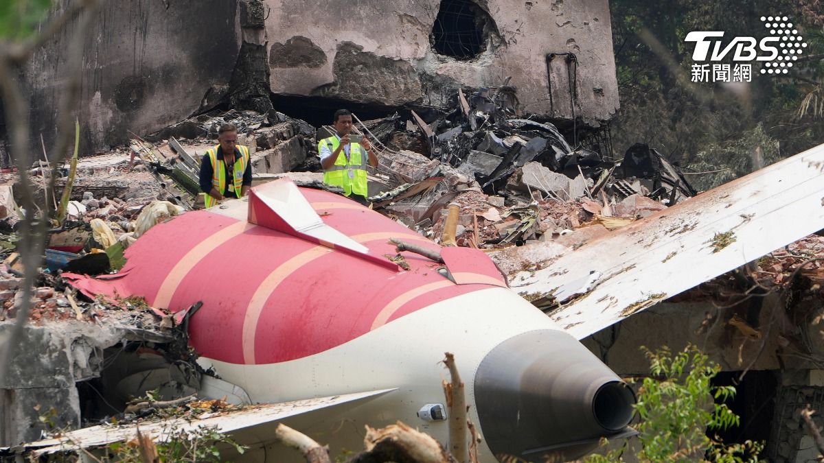 印度航空編號AI171的飛機上月發生墜毀，造成機上241人罹難。(圖／達志影像美聯社)