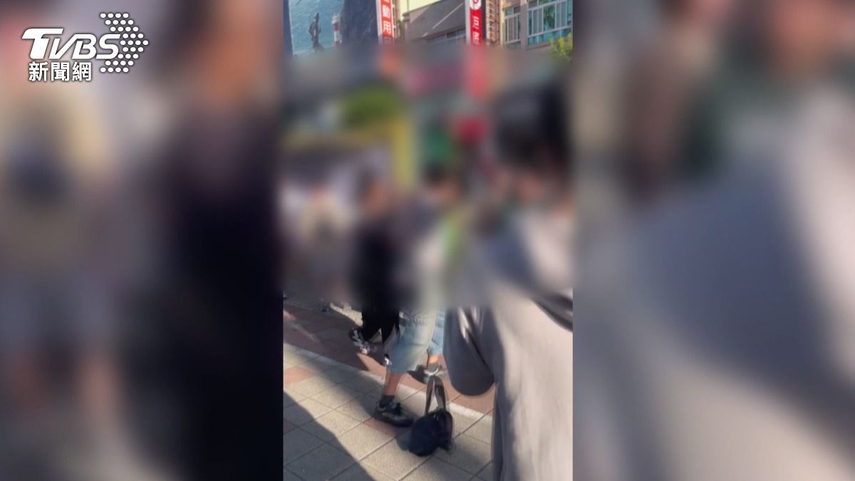 祭品雞排竟引衝突！高雄男失控互推　粉絲嘆：就為了雞排