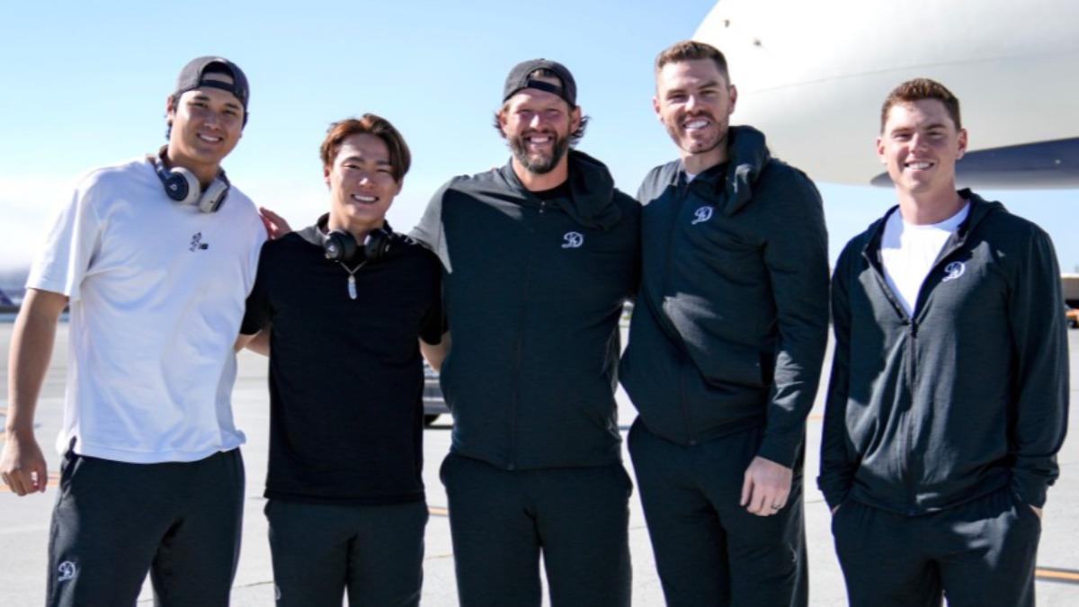 MLB／道奇5星齊搭機參加明星賽　大谷、山本「墊腳尖比身高」逗樂網