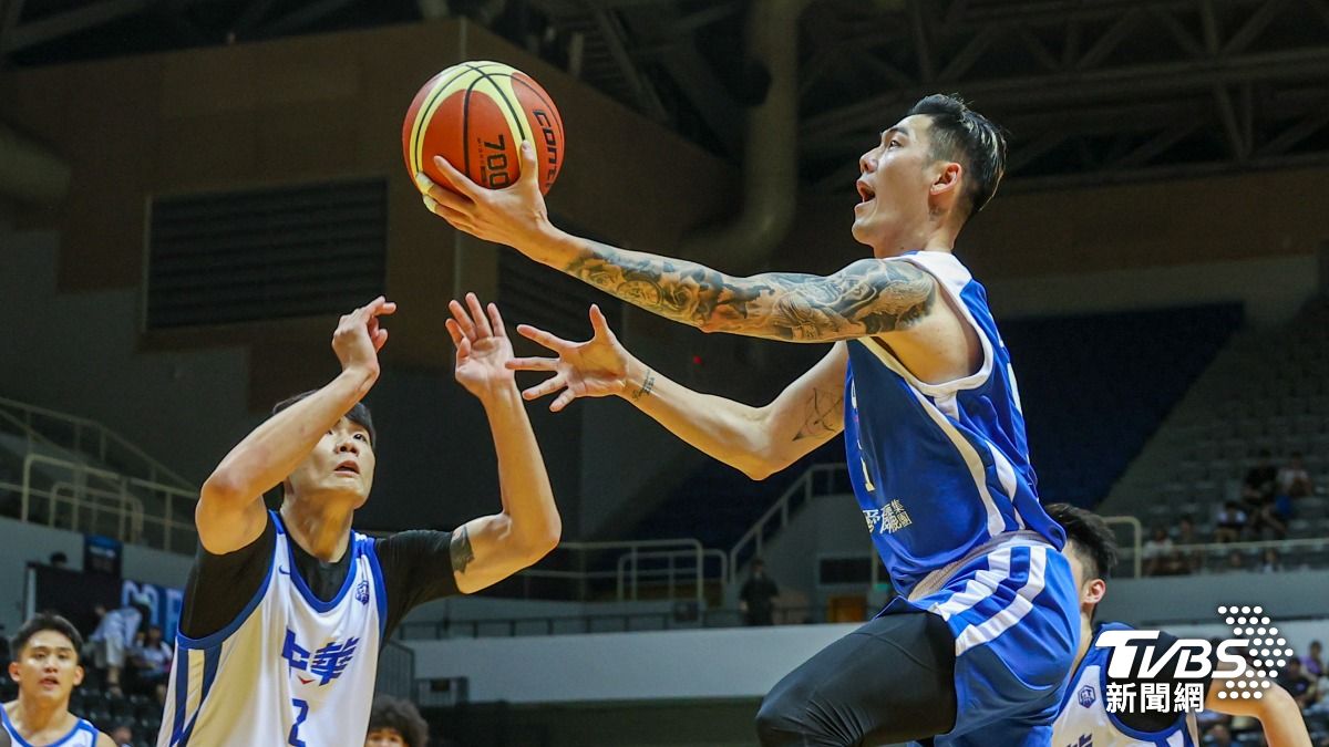 瓊斯盃上演台灣內戰　中華藍擊退中華白戰績3勝1敗