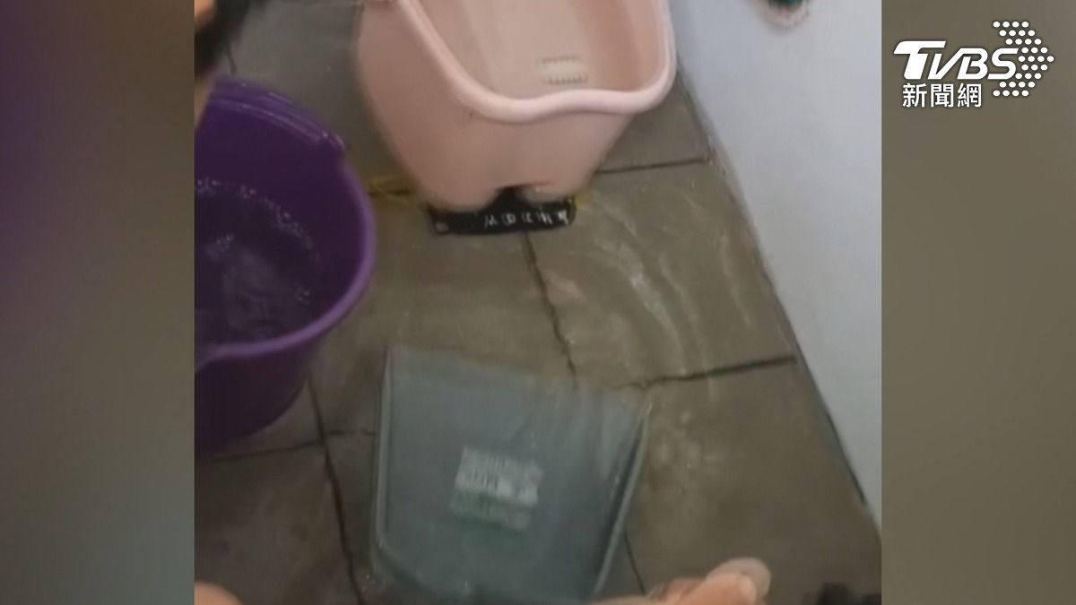 房子整修害8戶鄰每雨必淹？屋主否認污雨水管出包