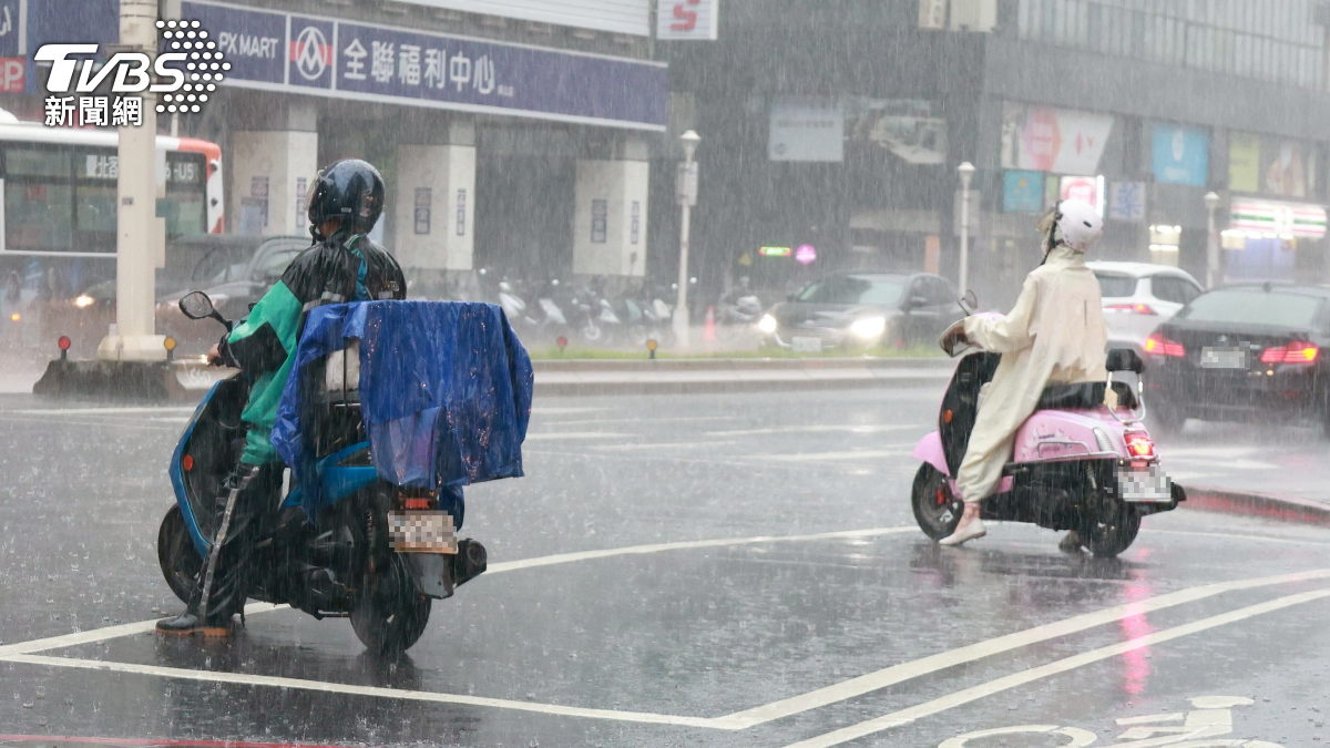 天氣／薇帕才走！下週恐迎「新颱風+年度大潮」　1圖看降雨熱區