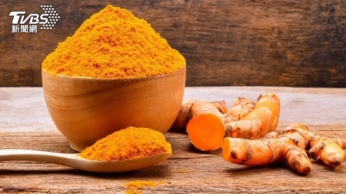 國外研究發現，薑黃能有效延緩腫瘤生長。（示意圖／shutterstock達志影像）