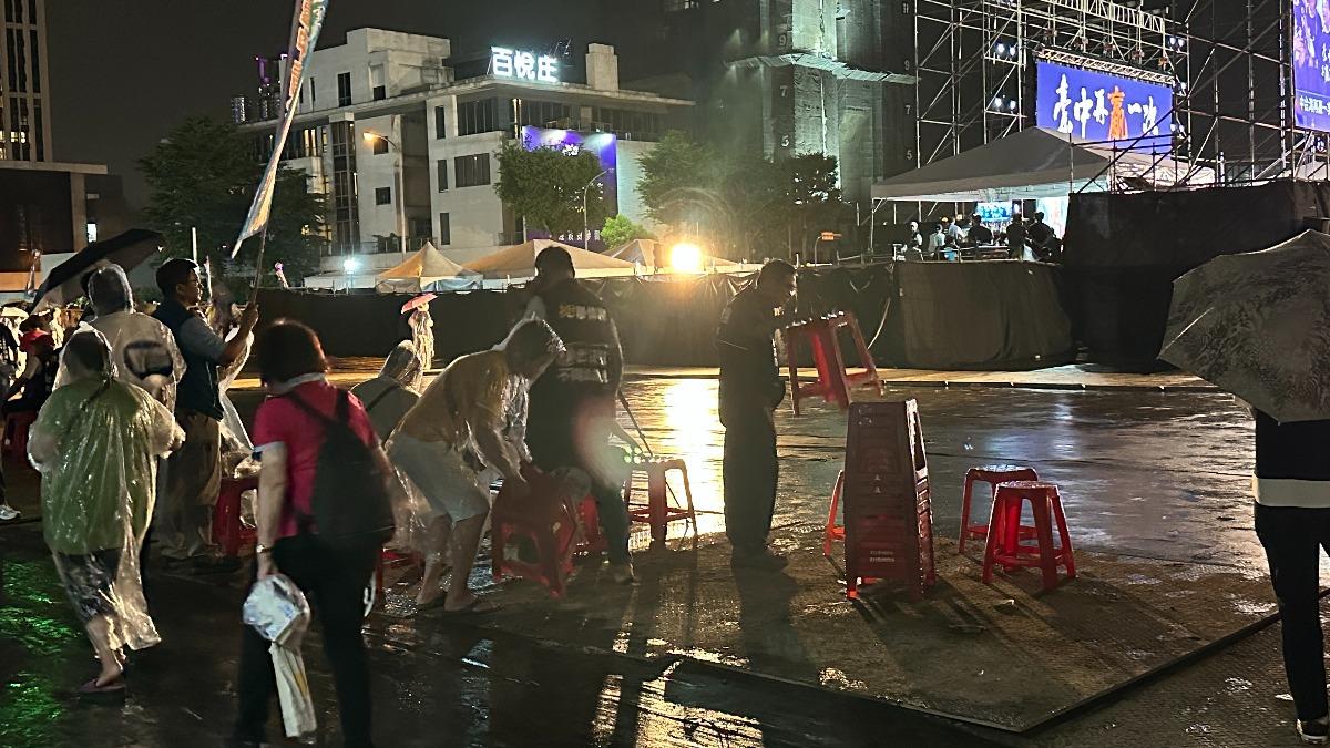 快訊／台中反罷免藍營造勢！86歲翁疑吃便當噎到　送醫搶救亡