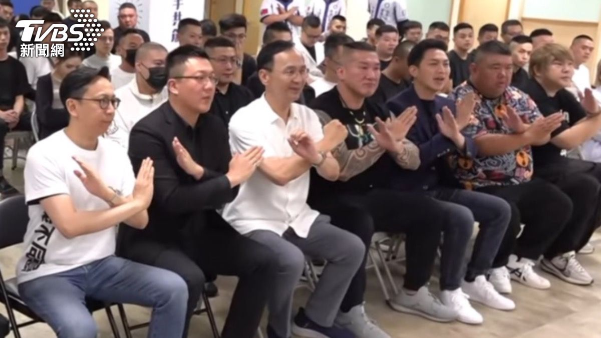 館長陳之漢喊「我們都是中國人」：幹嘛當美國人的狗？