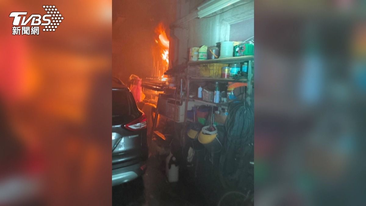 疑用吹風機爆炸起火！台中16歲少女釀火燒厝　母手指燒傷
