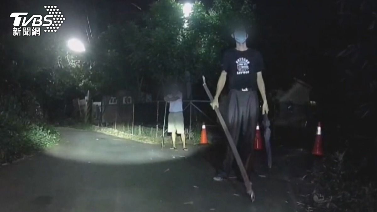 獨／揮棍攔車提告恐嚇　檢：「肢體語言」不起訴　法律生傻眼
