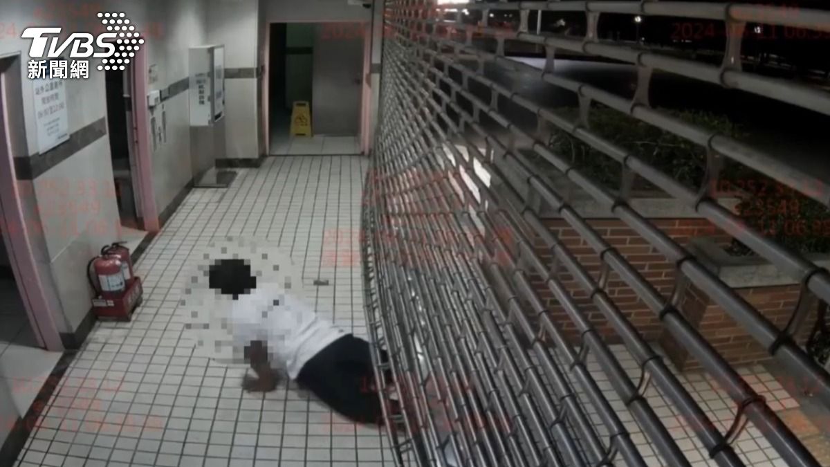 獨家／憋不住！　扳壞捷運鐵捲門　男匍匐鑽廁挨告