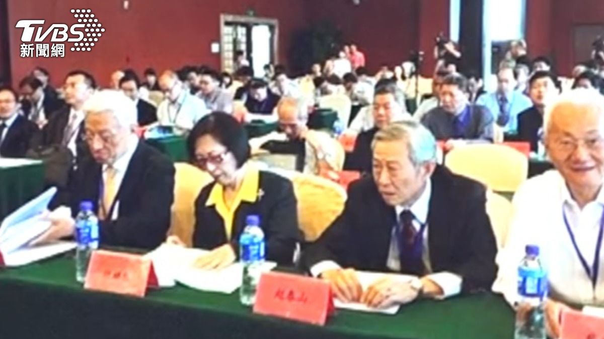 再控曹興誠舔共　藍：赴北京談「和平共處法」