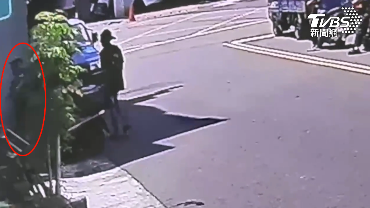 獨／鑰匙孔遭灌膠　機車外送險開天窗　業者憂：遭無差別攻擊