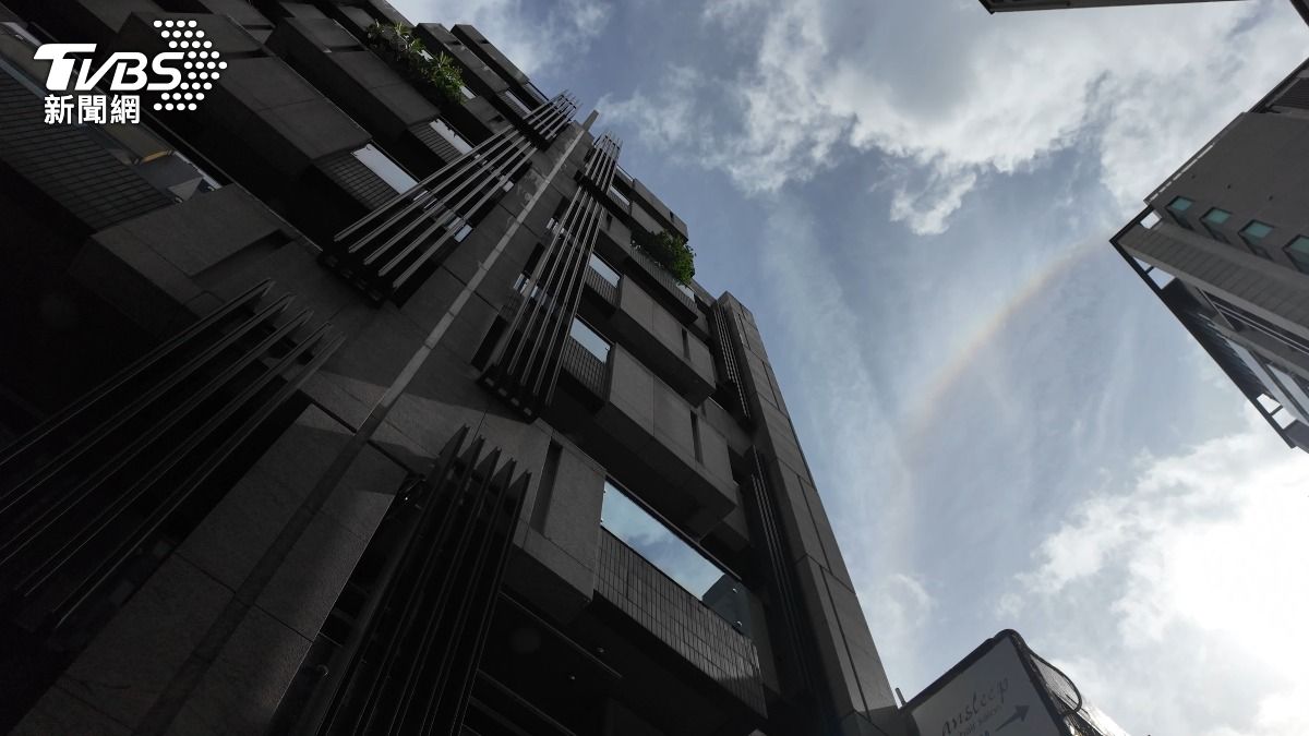 豪宅別只裝電眼！加設照明燈　防「蜘蛛賊」