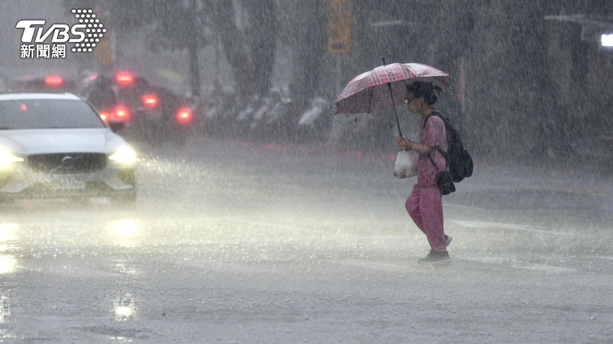 天氣／范斯高來了！北部「9縣市大雨特報」　這時起雨襲中南部