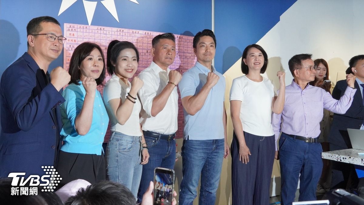 藍白挺過大罷免　彭博：大罷免槓龜挫敗賴清德施政
