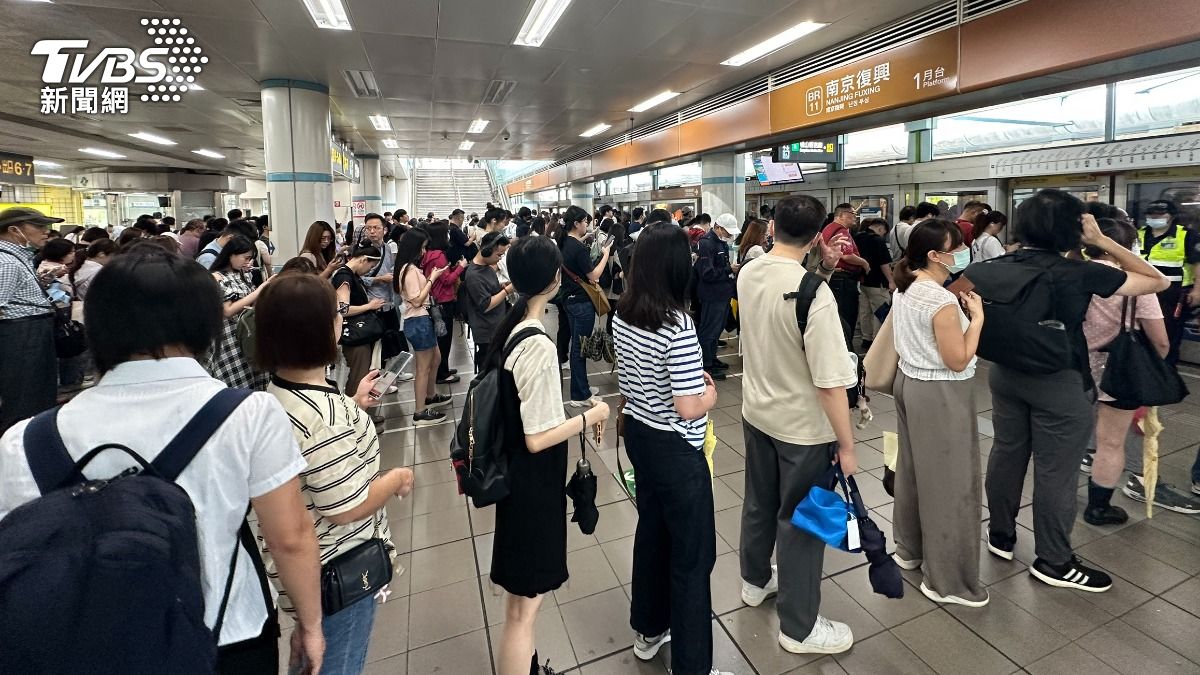 北捷文湖線異常影響8400名旅客！月台人潮塞爆　調查結果曝