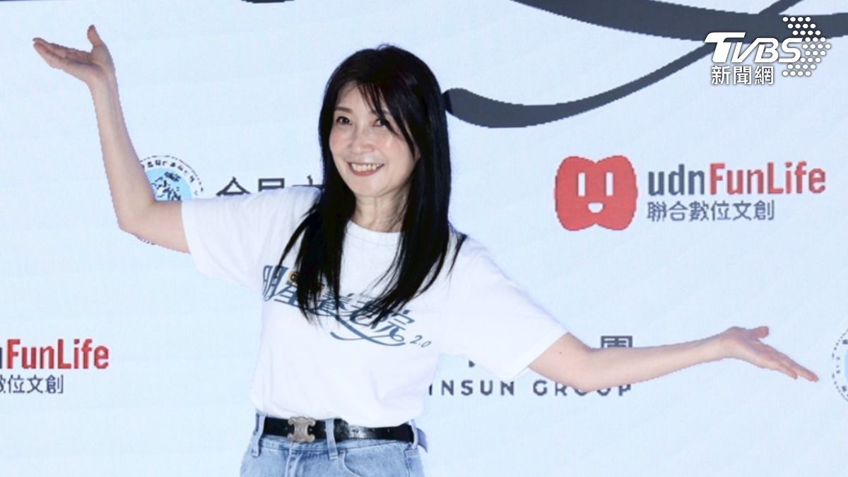 斷開夏克立1年！黃嘉千回春「被疑戀愛」　王偉忠助攻：可以講了