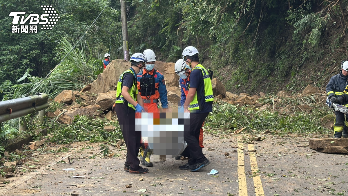 苗栗山區坍方　巨石砸車2人死亡