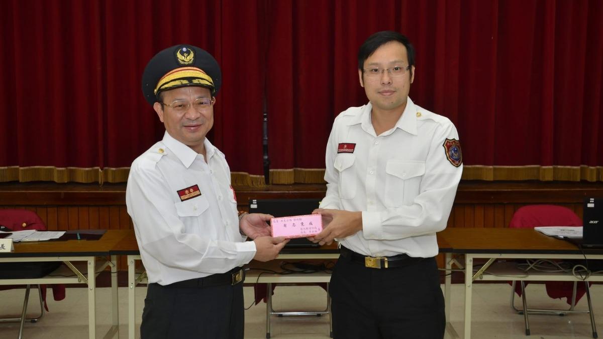 邊打火邊鑽研法律！42歲消防員考上檢察官　轉任中檢專辦經濟犯罪