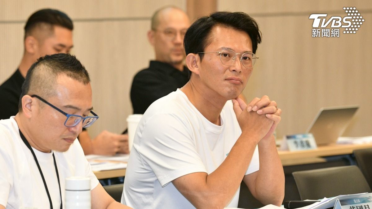 「黃國昌明年1月辭立委」太急了？　郭正亮預測柯文哲交保時間