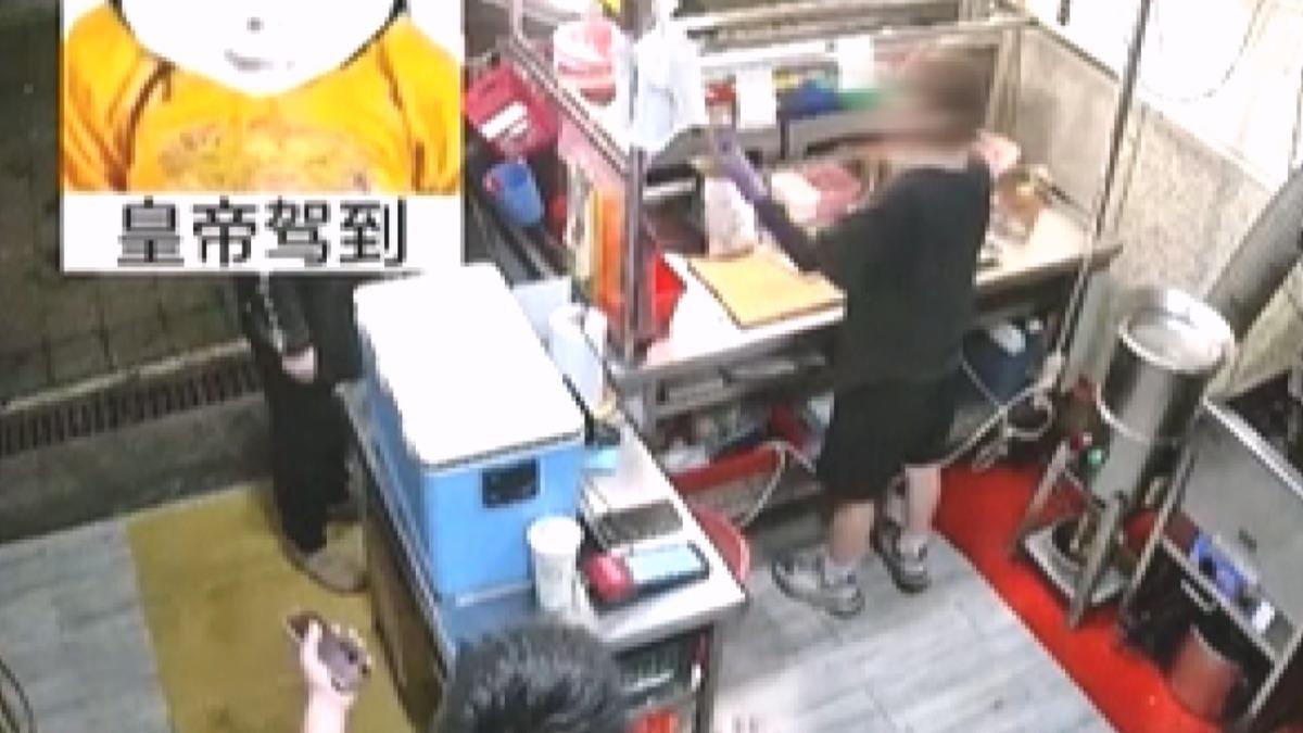 要辣嗎？不滿被問3次 客人嗆：我說不用　業者護員工引論戰