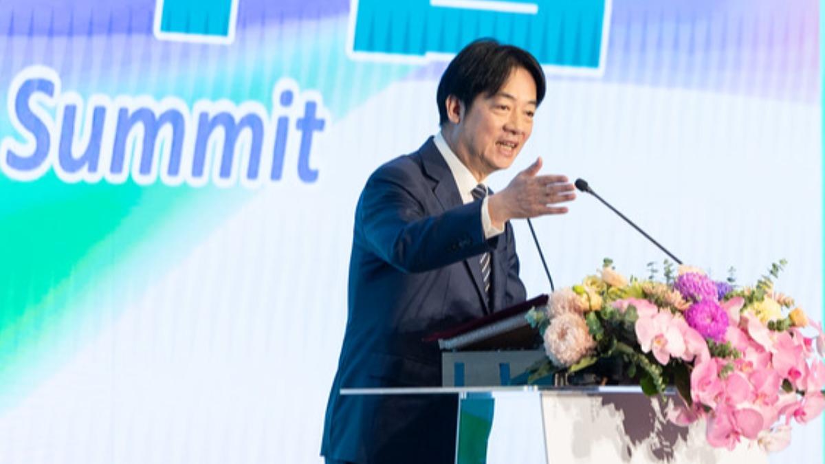 企業建言「關稅」？　總統頻跟許勝雄咬耳朵