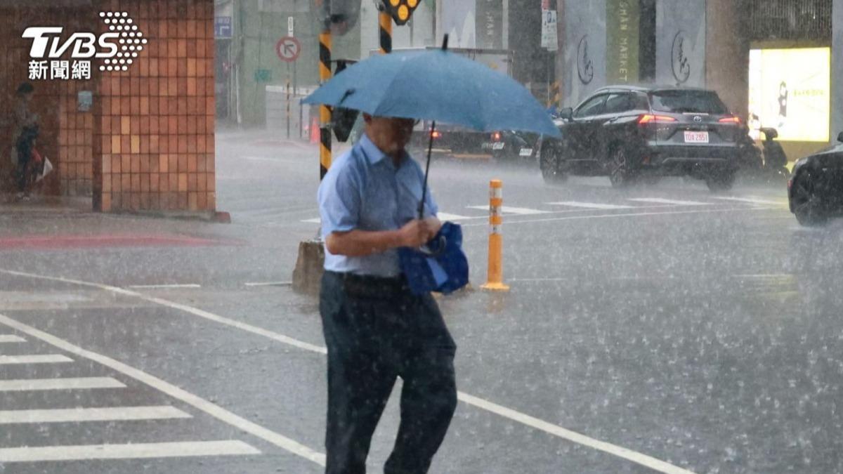 天氣／明起連3天水氣增！午後雷雨狂炸　「3地」恐飆36度高溫
