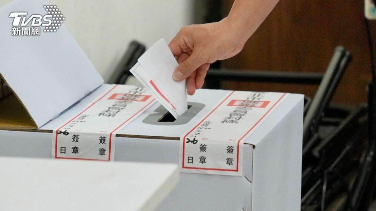 藍白推不在籍投票專法　綠提案放2天「民主假」大鬥法