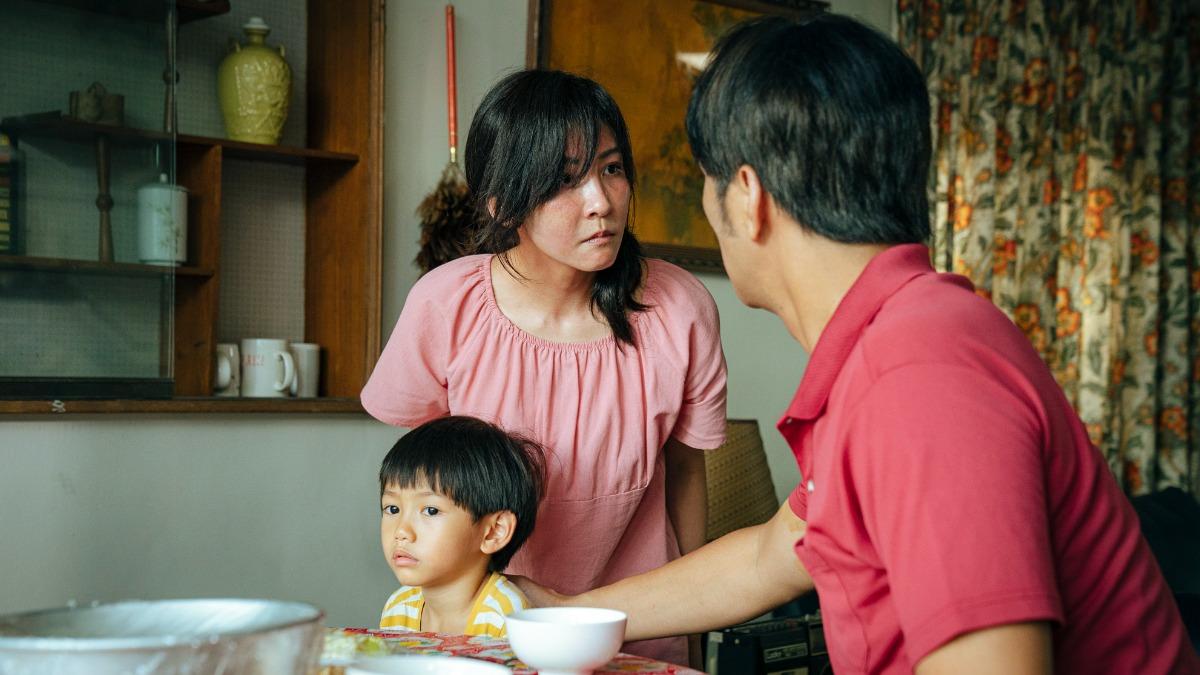 林雨葶飾演酒精成癮的毒婦，實際上她對酒精過敏。(圖／大愛提供)