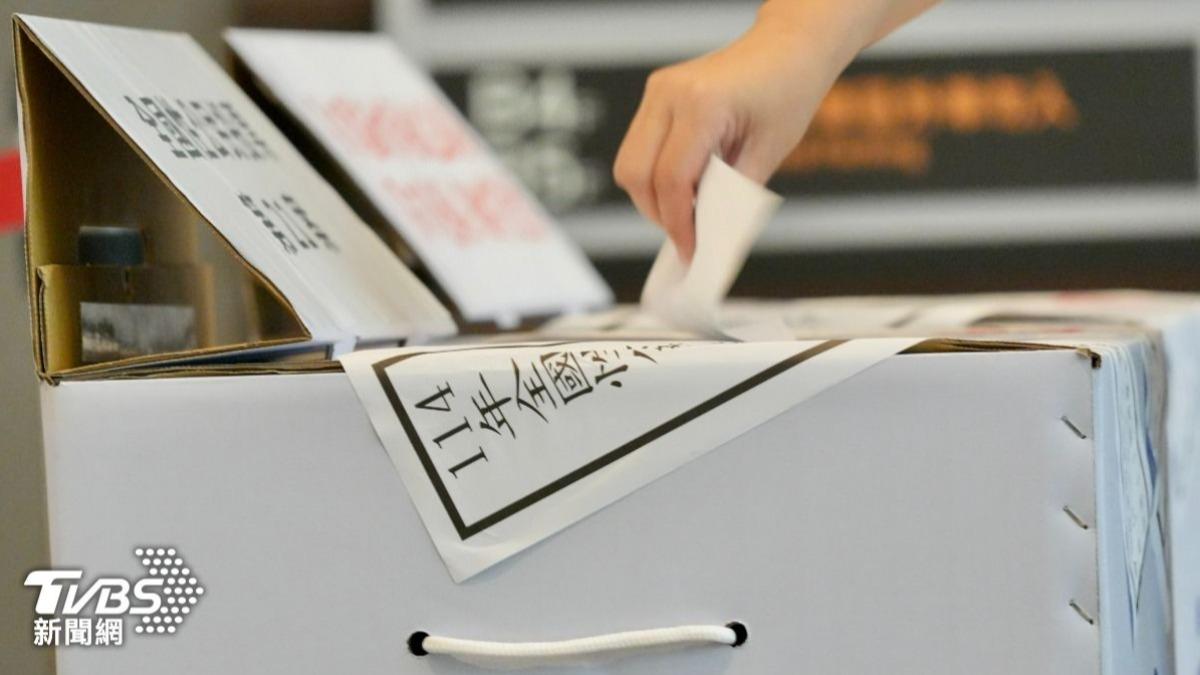 民調/5成8壓倒性贊成公投綁大選 游盈隆:綠恐迎政治風暴