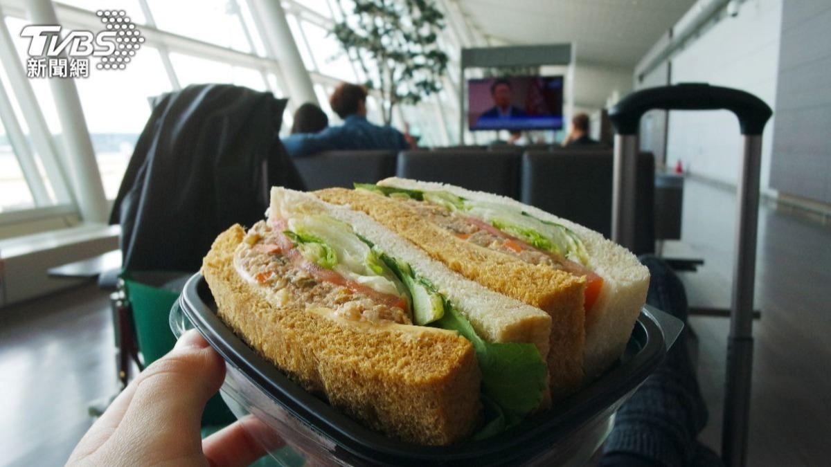 美CDC曝這些常見食物「在機場別買」　恐吃進李斯特菌