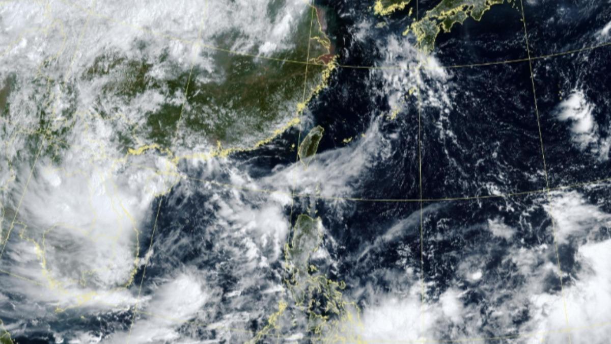 天氣／颱風好發期！吳德榮示警「台灣東方遠海」醞釀　下週成颱機率↑