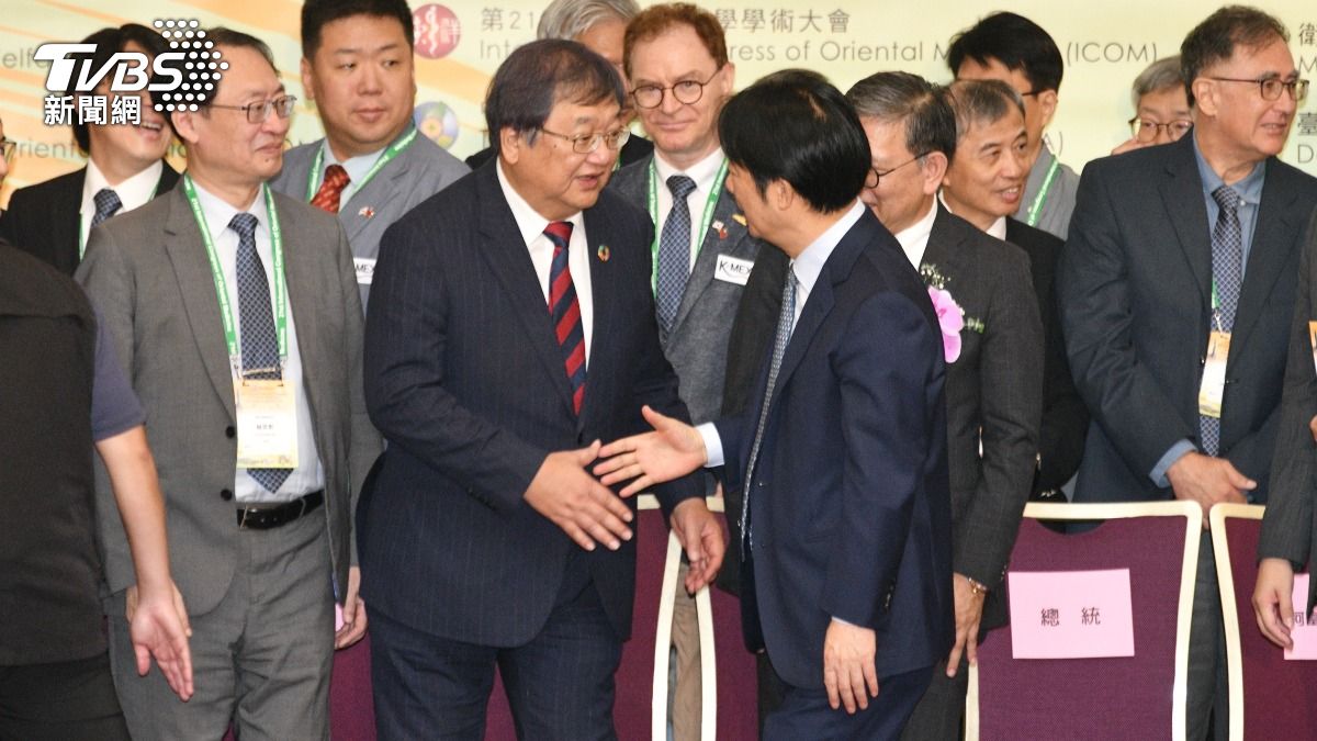 賴清德總統和衛福部長邱泰源出席東洋醫學學術大會活動。（圖／胡瑞麒攝）