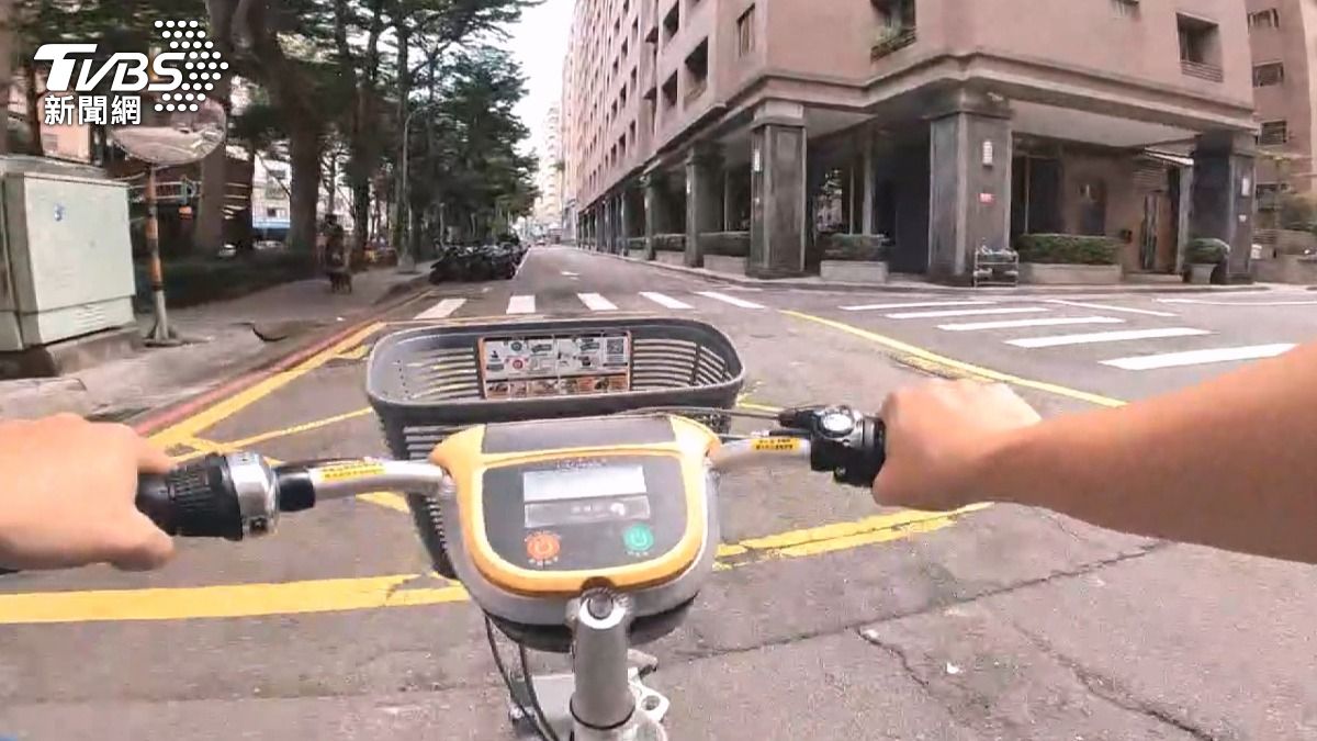 騎YouBike跑ATM狂提款詐270萬　「港男車手」機場遭逮慘了