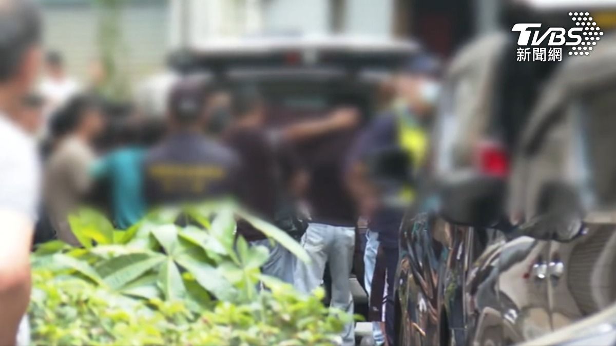 開學前相約過夜　不幸命喪火場　父母「喚不醒姊弟」崩潰認屍