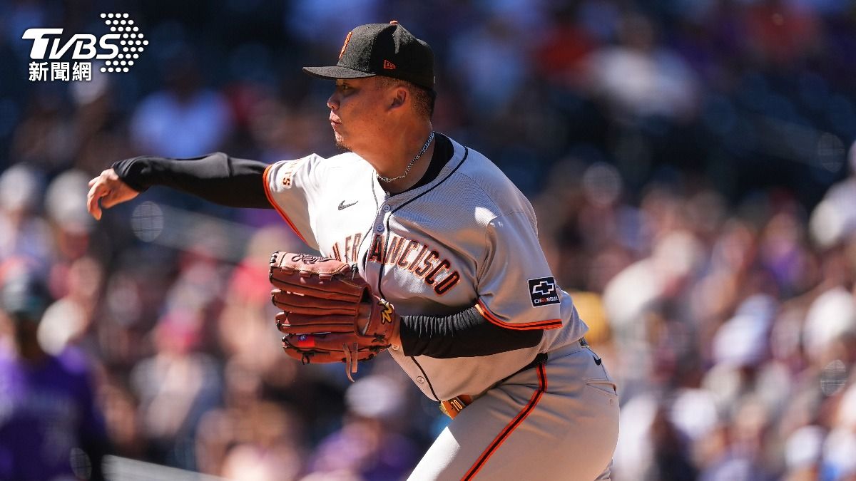 Taiwanese pitcher Teng Kai-wei wins first MLB game
