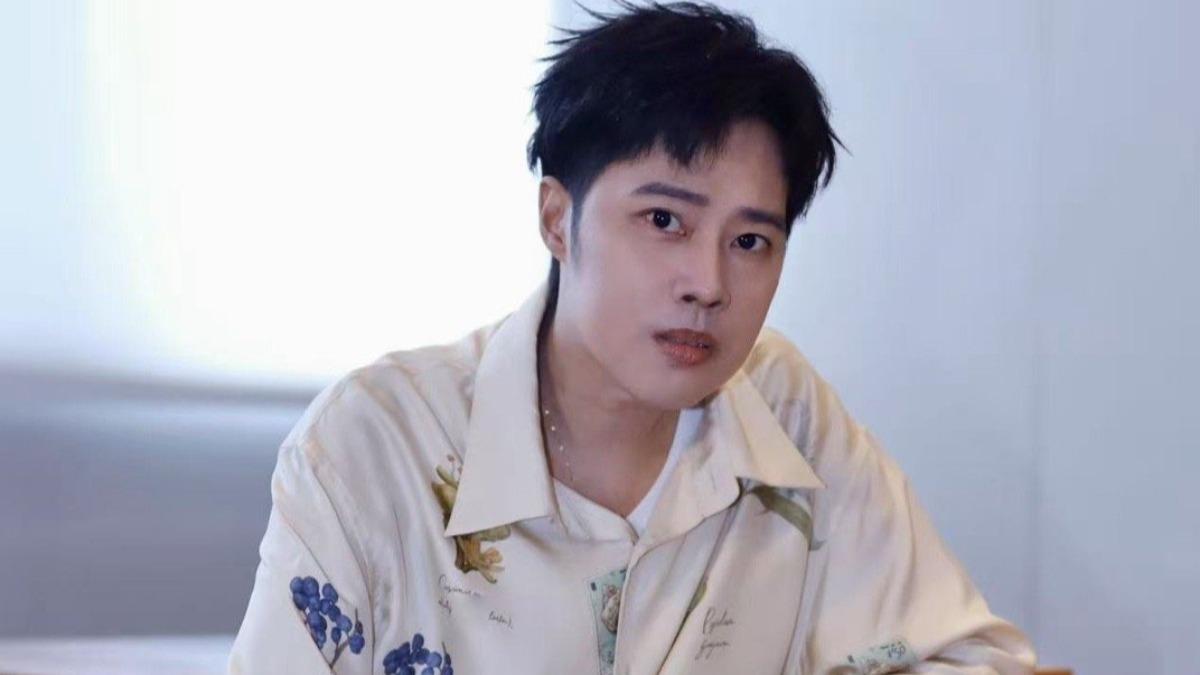 Tank換心肝重生！轉發「中共93閱兵」表態　高喊：祖國繁榮富強