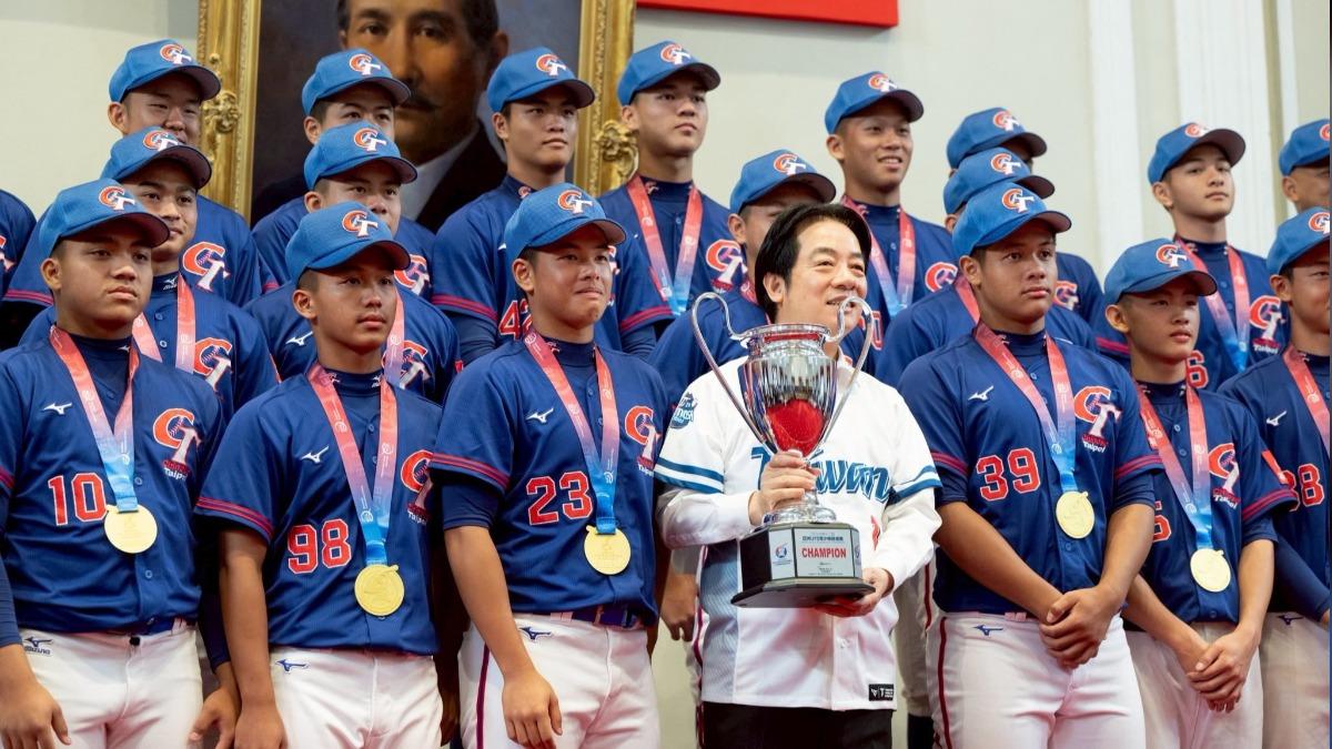 Lai Ching-te celebrates Taiwan’s baseball championship wins