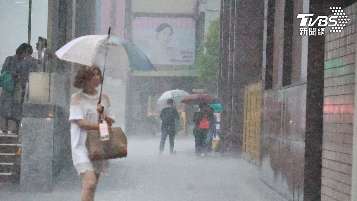 天氣／濕熱雷雨炸1週！1地區「清晨就變天」　入秋鋒面估這時到